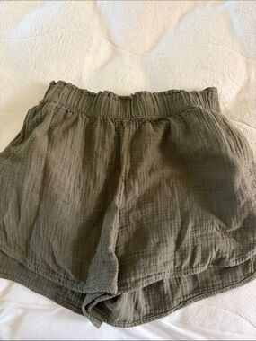 Universal thread Olive Green Gauze Shorts with Elastic Waist